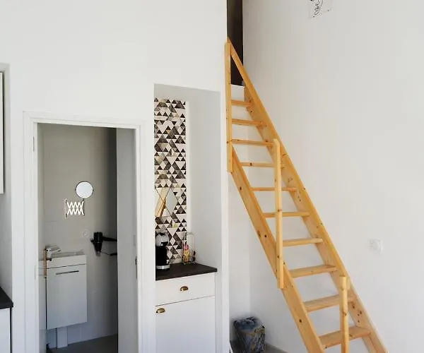 לינה וארוחת בוקר Le Cocon De Lily